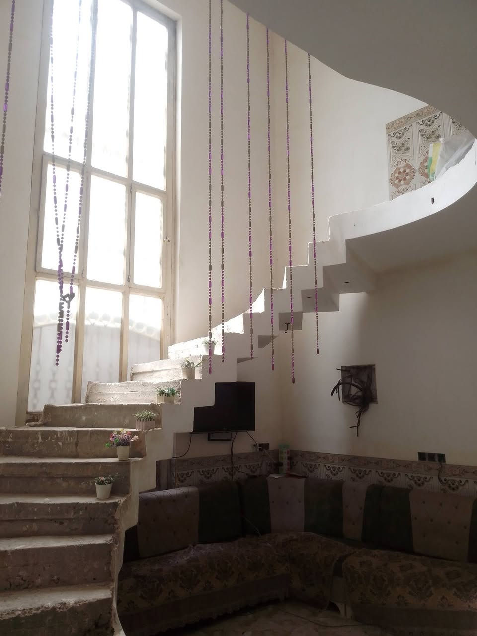 دارمساحه 250واجهه12500سند25بسمي للبيع او مراوس مشتمل كلشي بسعره موقع الدار جبيريه3 شارع ا نوار الكعبه خلف التجاري مباشرتاا الاتصال***********
