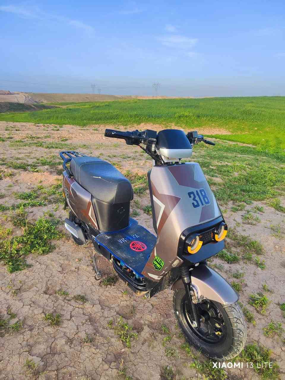 دراجة شحن 318 مواصفاته معروفة ملف 2000    بطاريات 6 

 الارضية مكسورة مثل ما موضح بل صور و النظافة كدام العين  السعر 430

باقي التفاصيل اتصل عل رقم او راسلني عل خاص 

***********

***********
