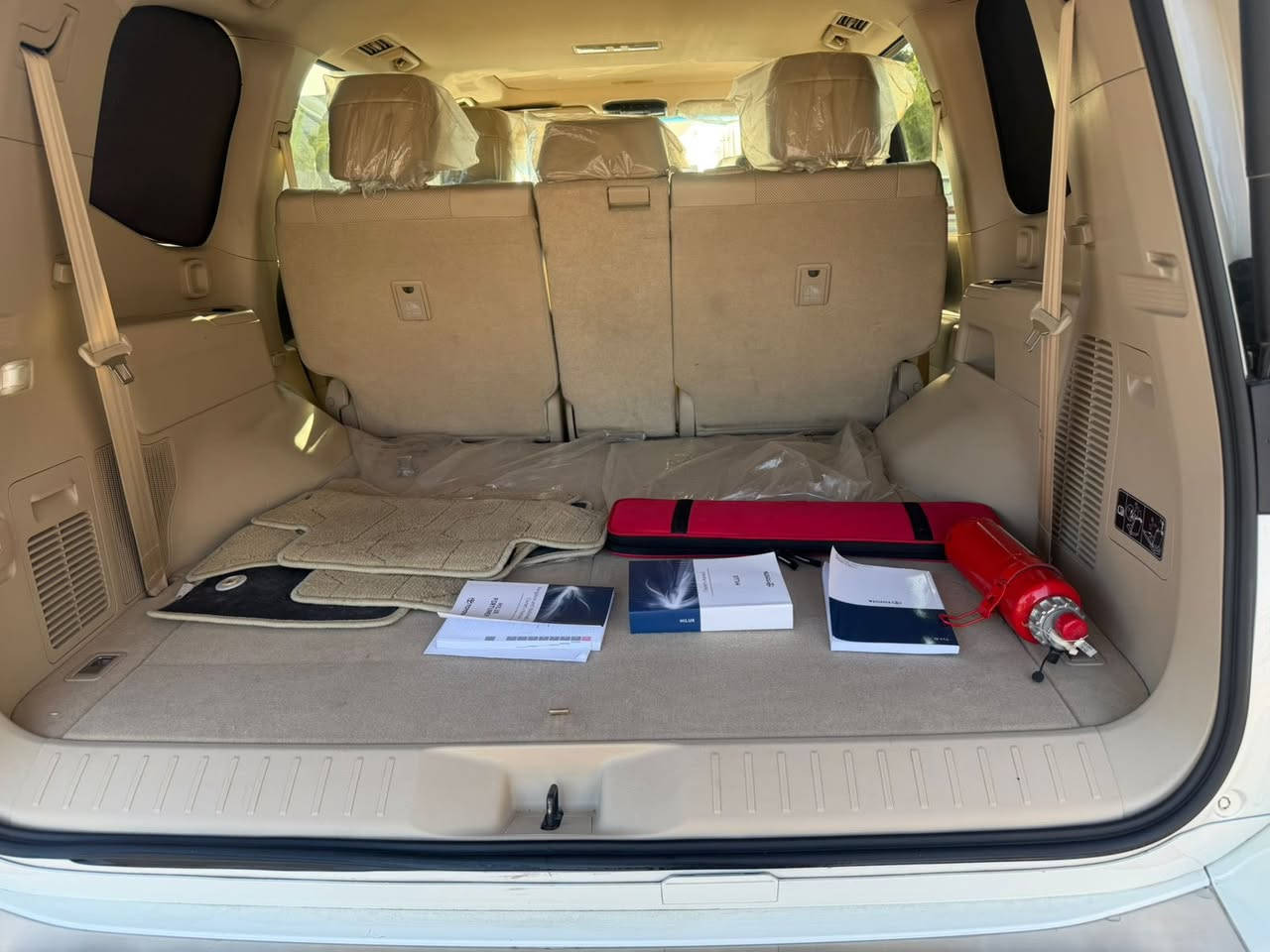 السلام وعليكم لاندكروز موديل 2024 ساز لمتد  توين تيربو فول مواصفات ماشيه 45 الف رقم اربيل بسم شريكه لؤلؤ العتماد وكاله بسمي سياره كفاله عامه من دعاميه لدعاميه
الهاتف ***********
