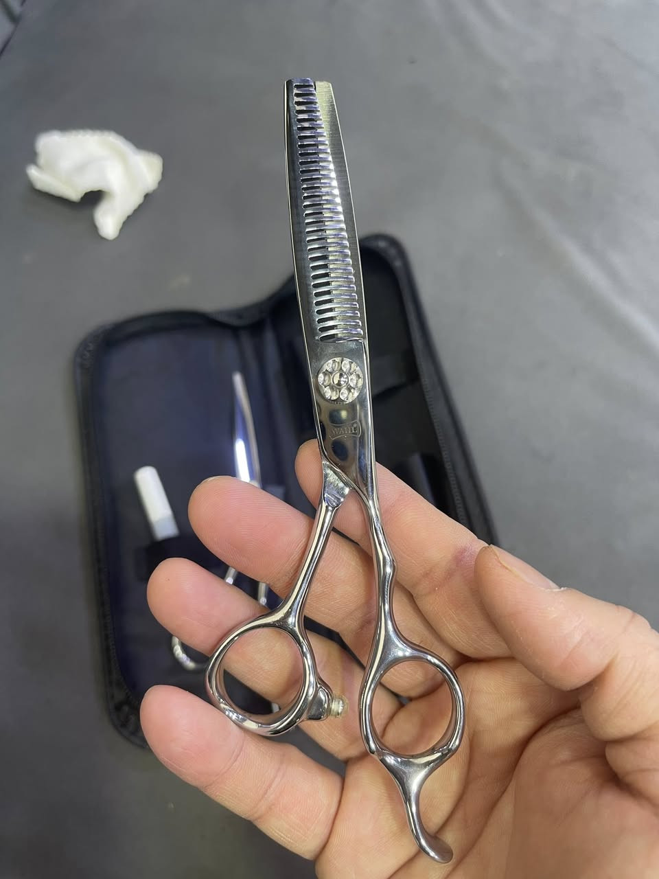 مقصات ماركه WAHL حجم 6 انج 60الف


**إذا كنت صاحب هذا الإعلان وتريد حذفه لأي سبب، رجاءا أرسل رسالة إلى الدعم الفني**