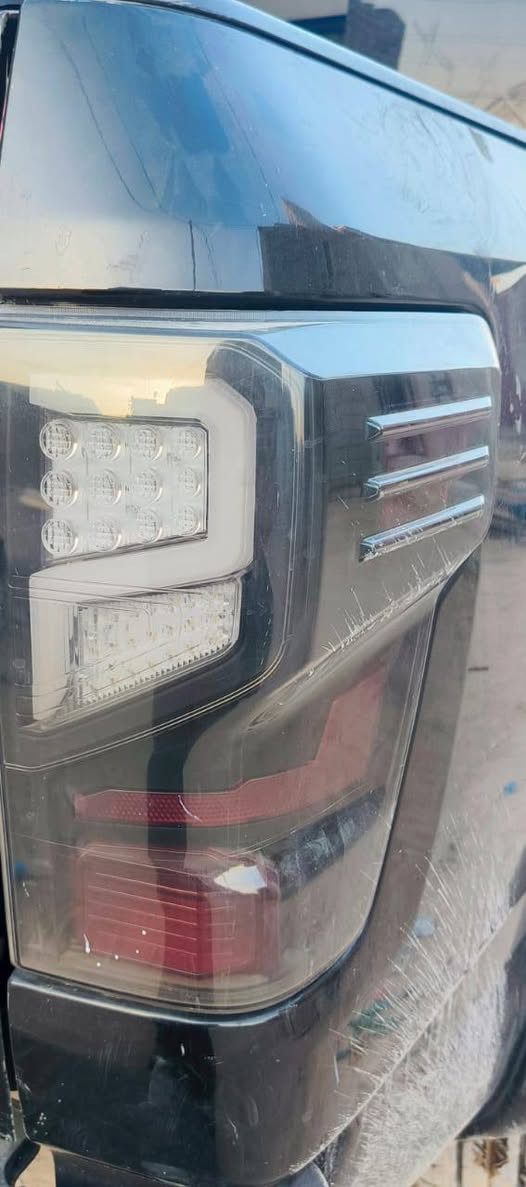 اعادة النشر بسبب الوعود الكاذبة للاسف
نيسان تيتان موديل 2017 شرط الوحيده بشكلها هذا بالعراق
للبيع للبيع للبيع فقط 
رقم بغداد مداور ثاني يوم باسم ولد من اهل اليرموك 
                            (باب طويل بدي قصير )
وارد امريكي 
مكينه وكير شبه الجديد لا تنقيص ولا تبخير 
حجم المكينه 5600 
الحلو بيها صيف شتاء تشتغل بانزين عادي بس اني عن نفسي افولها محسن 
حداديه مسويها من شهرين شبه الجديده 
مثيت سرعه 
رادار نقطه عمياء 
حساسات امامي خلفي 
شاشه دشبول 
كاميرا خلفيه 
گير تعليك
تبريد ثلج قطعتين 
تحكم ستيرن 
كاميرا خلفيه 
كشنات تدفئة 
تايرات جدد شرط ووصلهن موجود 
السياره نظيفة وحلوه واضافاتها احلى 
حادثها موضح بالصور المرفقه مع السونار 
عليها ادامه كاملة لمنظومة البانزين كاملة 
السياره سنويتها انتهت قبل 20 يوم 
السياره عليها غرامات 600 الف دينار ينزلن من السعر النهائي بعد الاتفاق
مكان السياره النجف 
السعر 170 وبيها مجال قليل
للاستفار الاتصال على رقمي او التواصل واتساب *********** النجف, العراق
