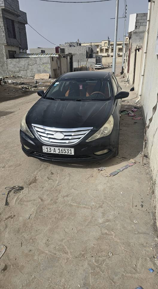 البيع هونداي سوناتا موديل  2011 وارد كوري محرك 200دوش رقم نكليزي سنويه بأسمي الكل يعرف الكوري ماينكفل من الصبغ بيها بارد قليل بجاملغ الخافي جاهزه السياره محرك كير حداده تبريد تدفأه طخم تاير جديده لايت زنون تبريد خلفي شاشه تاب كامره ويل كب السعر 93 بدون مراوس ابيع فقط العنوان البصره حمدان *********** البصرة, العراق
