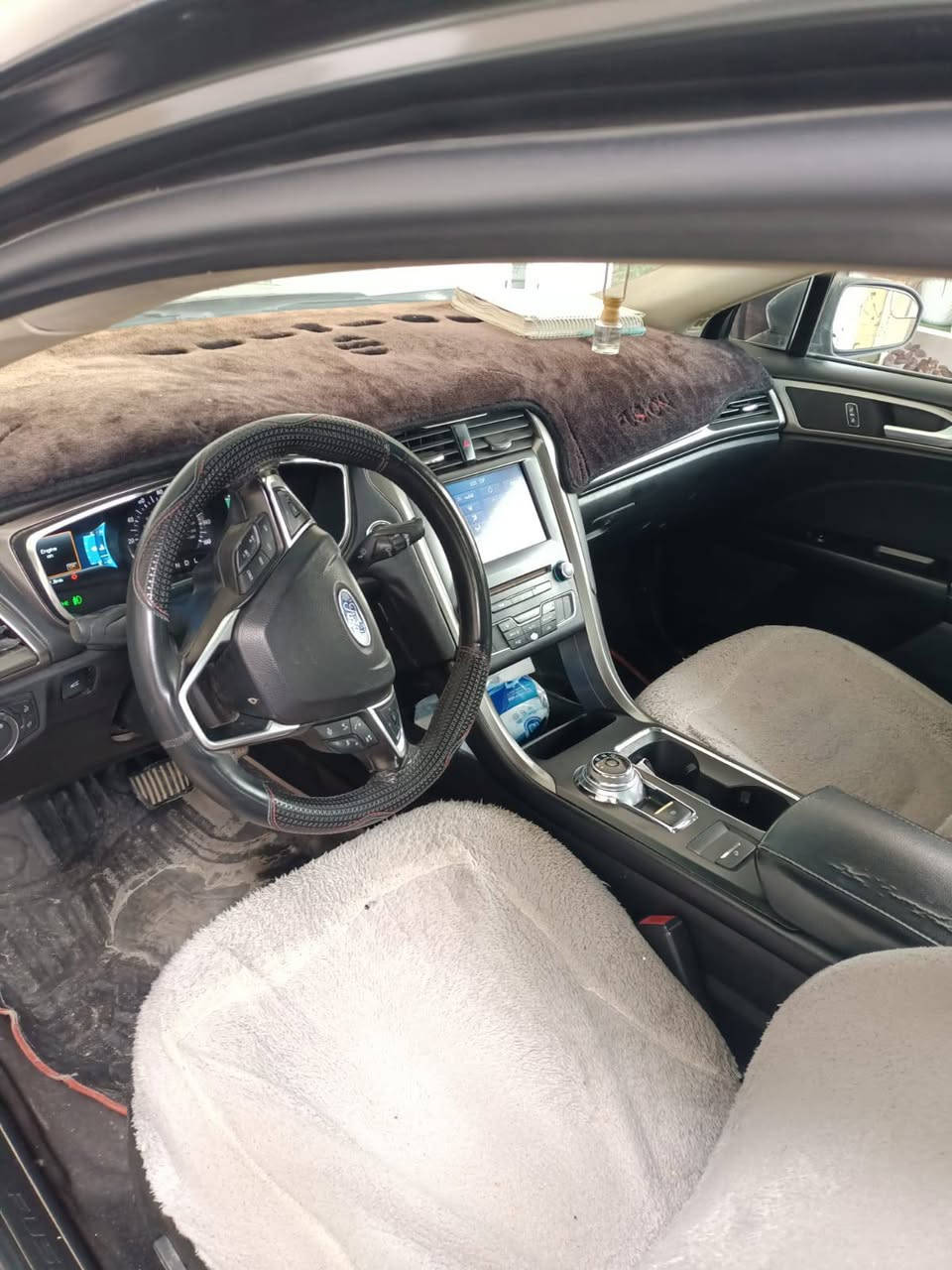 فورد فيوجن 2017.  مكينه 2.5    فول مواصفات. به س سلايد نيه. سەیارەی دەس خۆمە هی ماعرەزنیەماڵی دۆستە سەنەوی لە 2024بەسەرچوەسۆنەریم داناوەبطاقه ى بنزيني له كه له. سەیارەکەلەکەرکوکەسعر.  113ژمارەی خاوەنی***********
