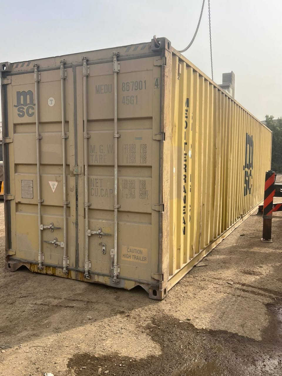 حاويه للبيع طول ١٢متر ٤٠قدم العاليه مكانها بغداد الشعب سعرها ٢٢ورقه واصل بغداد ***********
