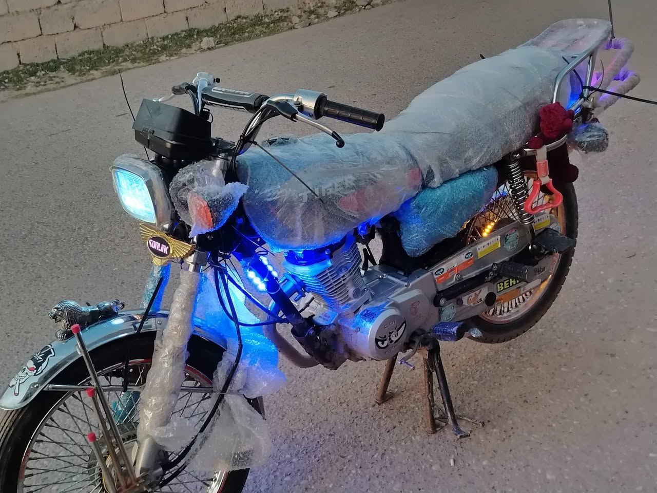 السلام عليكم تايكر اربعه كير موديل 2020محرك مفتوح نضافه فول كهربائيات شغاله نشاط فول تايرات جدد السعر خاص


**إذا كنت صاحب هذا الإعلان وتريد حذفه لأي سبب، رجاءا أرسل رسالة إلى الدعم الفني**