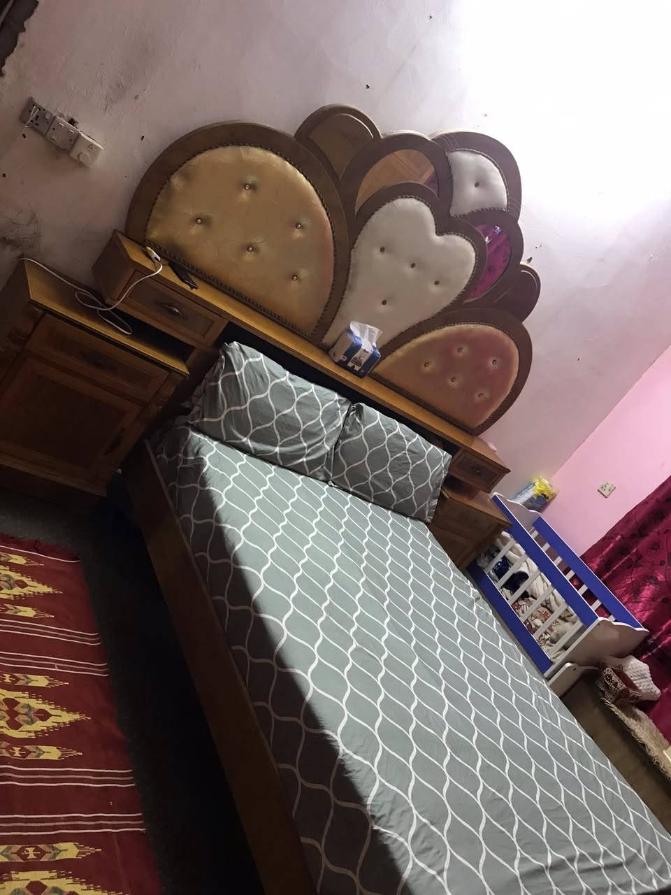 سلام عليكم غرفه صاج اللبيع سعرها مليون و٢٠٠ وبيها مجال مكاني بعقوبه الزراعي خلف جامع المدينة المنورة تواصل على رقم ***********
