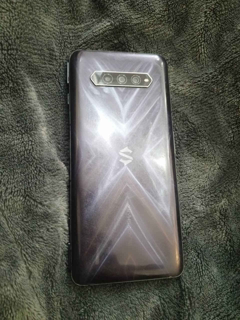 سلام عليكم بلاك شارك 4 ذاكره 256 جان شغال كلشي مبي بس حاليا شاشه طفت كارتون موجود ممفتوح قبل ابد بطاريته زينه مكاني بغداد بلديات توصيل ماكو تأخذه من البيت سعر 150 /***********
