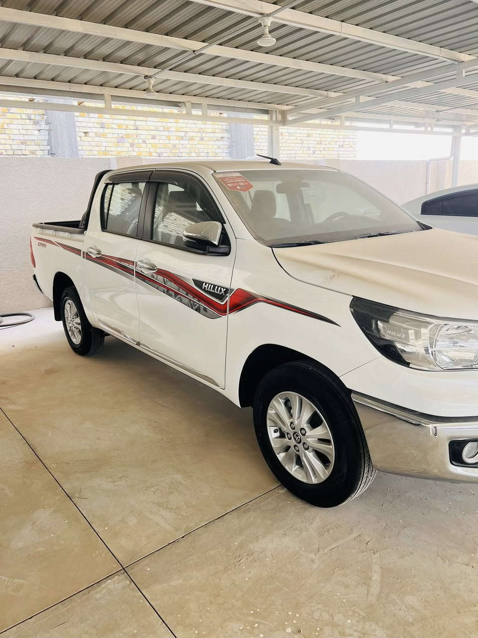 للبيع تويوتا هايلوكس ناصي
موديل 2025 
ماشيه 21 الف 
رقم واسط دؤلي 
بأسمي تحويل ثاني يوم  
فول مواصفات واحد ع واحد
مري شفط وي البصمه 
للاستفسار ***********
