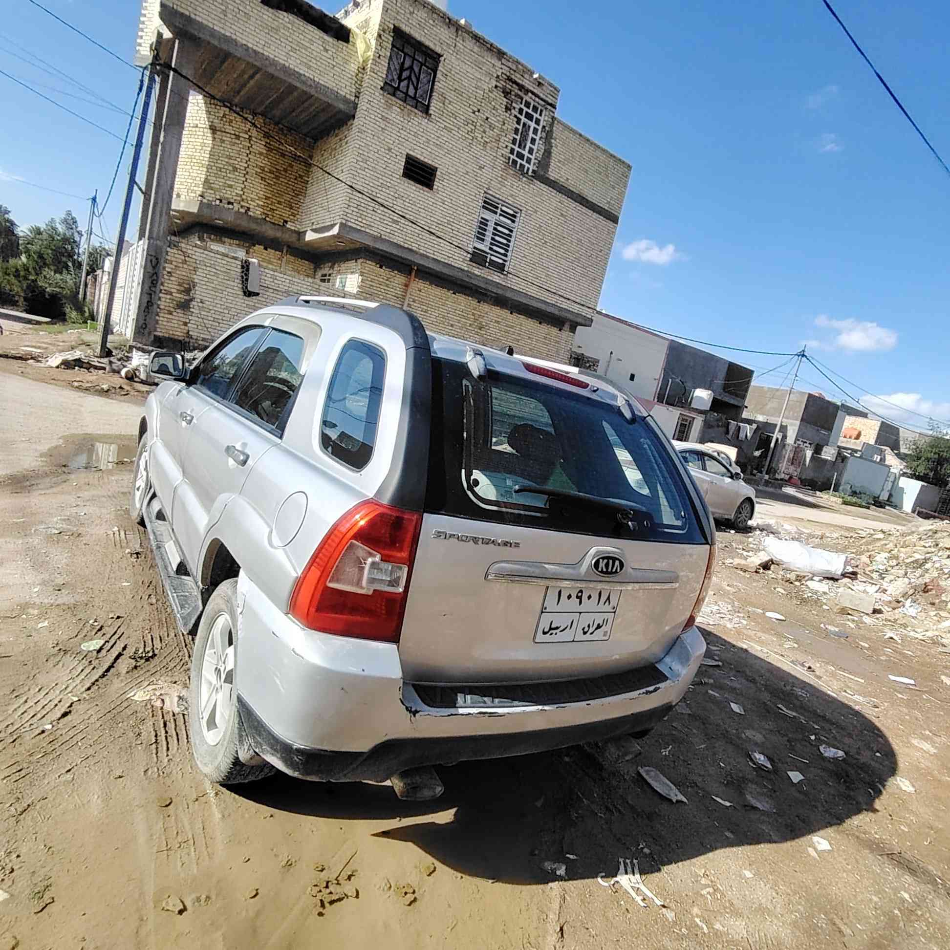 السلام عليكم سبورتج مديل ٩خليجي محرك ٢٠٠ تبريد شغال كفاله عامه من الضربه والصبغ مكاني نجف ناحية السعر ١١٢ اوبيه مجال رقم اربيل سنويه صاقطه ***********
