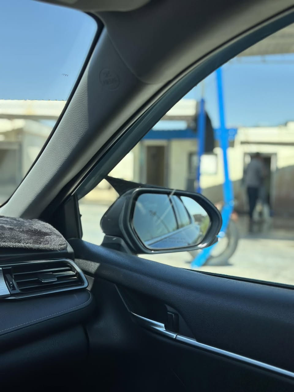 السلام عليكم كامري 2020 للبيع
كامري SE) 2020)
رقم أربيل شرط التحويل الغرامات والفحص والهزة جديدة قبل
سبوع سويتها
صدر جديد
تايرات طخم جديد قبل سبوع شديتو
السيارة شرط من الدعامية للدعامية ألف دينار ماتخلي عليها محرك كَير تبريد كلو شرط وضع شركة
ضرر. /
بوند فقط صبغ قطعة وحدة وبيها مكانات ثنين PDR اثر طعج ماطور خفيف بدون صبغ بدون دواخل السيارة مال بيت
مواصفات /
كشنات كهرباء
شفتات تحكم بلستيرن
رادار امامي
توقف ذاتي امامي
شاشة كار بلي شركة
مكان السيارة صلاح الدين قضاء الشرقاط
رقم الهاتف (***********)
السعر (ح168) مجال قليل وتحياتي

