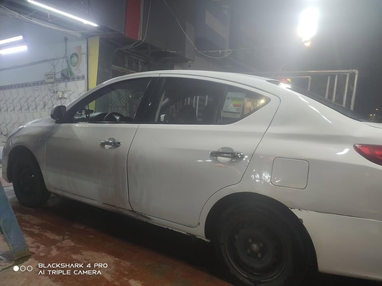 السلام عليكم ،، نيسان سني هندي  ٢٠١٩ رقم اربيل تحويل مباشر ، بيها أكثر من قطعة صبغ السونار موجود محرك وگير مكفول ورايدها ب (٨٣) ورقة  وبيها مجال للشراي, مكاني بغداد/ اعظمية
الاتصال ع الرقم ***********
