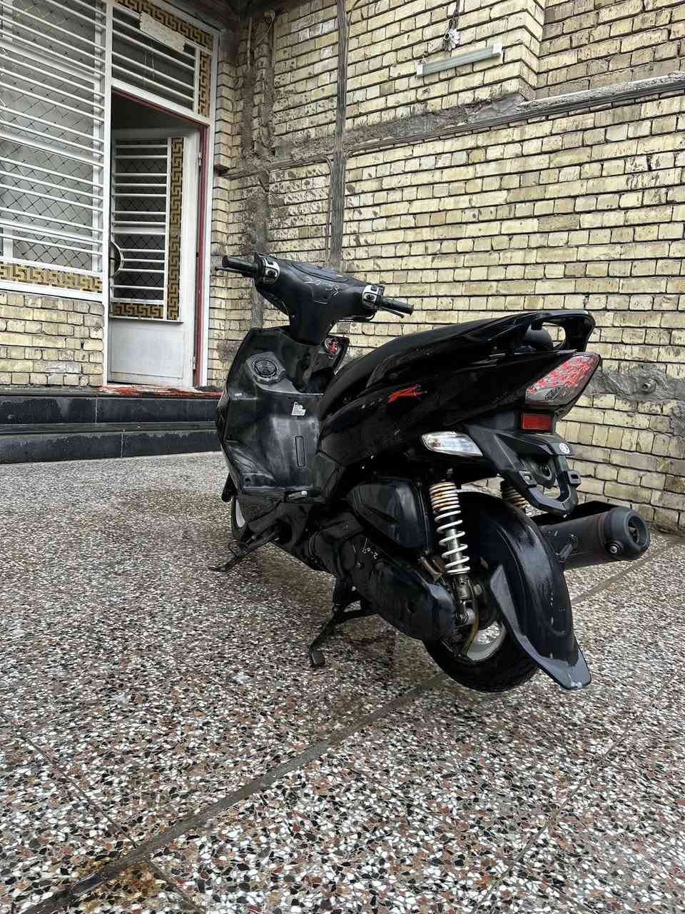 اسلام عليكم GTR ياباني نوزل سكليتر خطين لدراجه مكفوله كفاله عامه من تاير لتاير لدراجه  بيهة زينون عالي ناصي رماش سكنات رماش  لدراجه ناشفه بعد احله من صور سعر 750 مكاني بغداد العبيدي ***********
