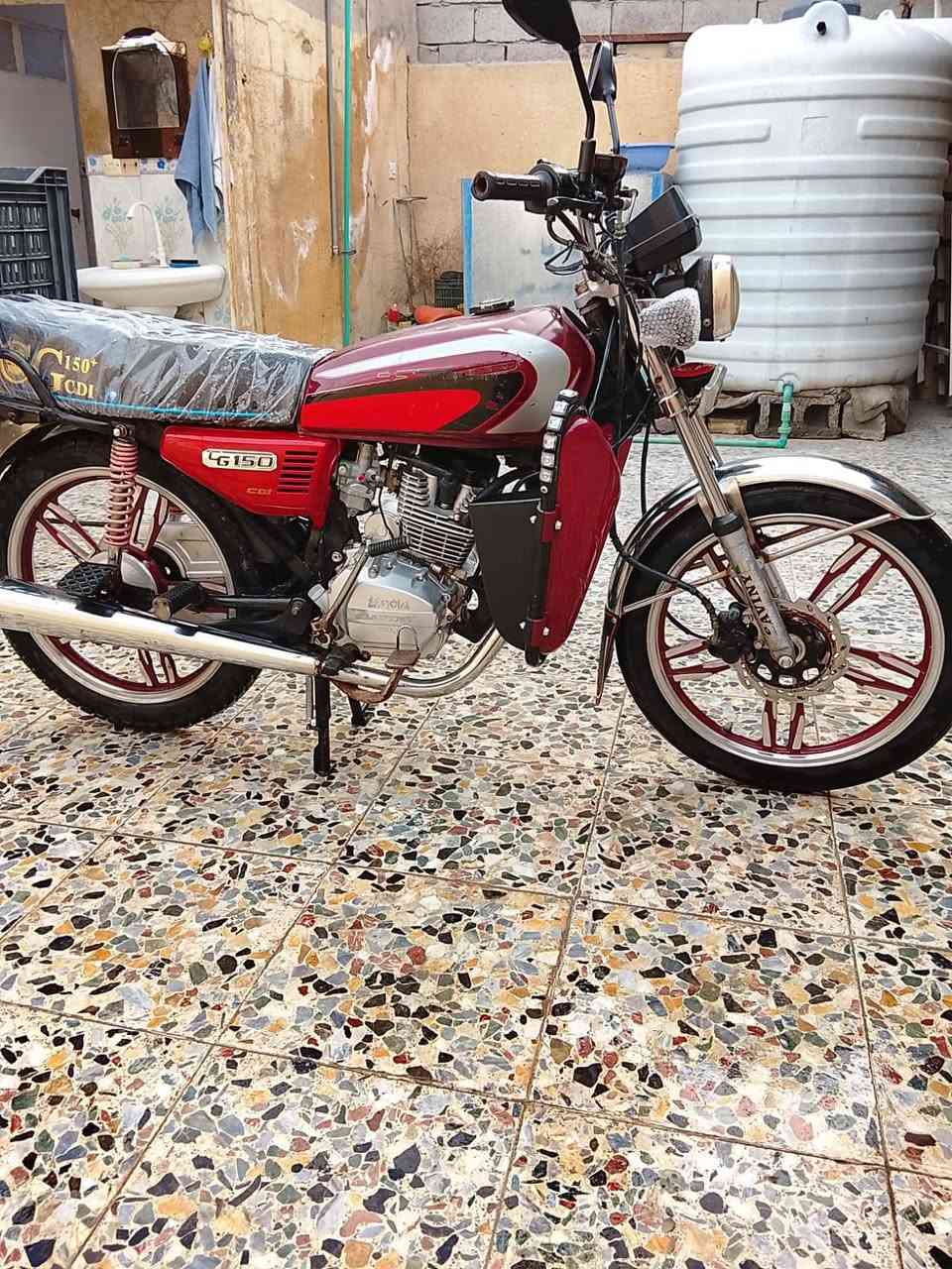 السلام عليكم دراجه ايراني موديل 2020 اوراق موجودة اصلي ،كهربائيات الكل شغالة،مكينة مكفولة وخرسة،السعر500وبيها مجال
التواصل واتساب***********
