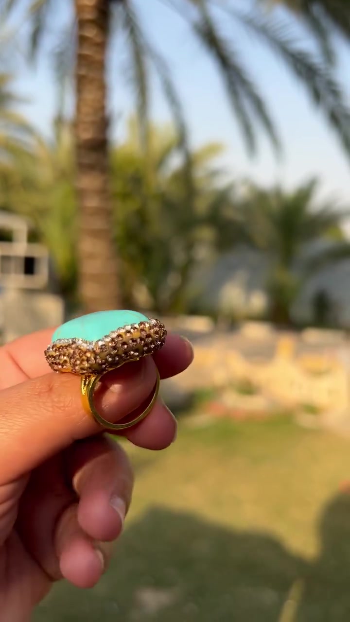 احجار كريمه حجر خام حر الاصلي 

عقيق وياقوت وتايكر وفيروز😍


**إذا كنت صاحب هذا الإعلان وتريد حذفه لأي سبب، رجاءا أرسل رسالة إلى الدعم الفني**
