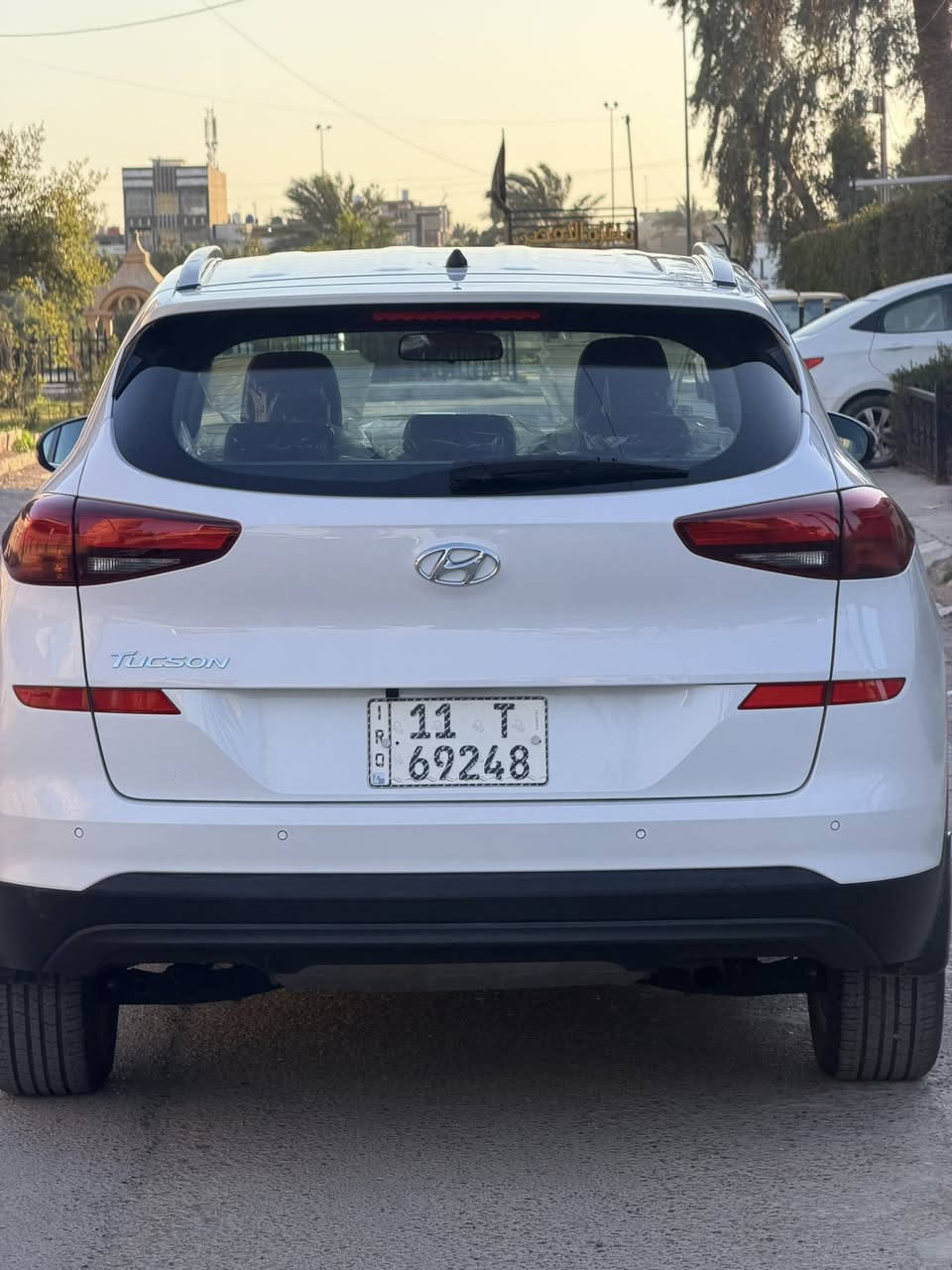 اسلام عليكم هونداي توسان مديل 2020 السيارة خليجية مكفول من الصبغ ولبارد   بيه فقط بيديار مكانين السيارة فول موصفات عده البنرامه ماشيه 37 موصفات السياره بصمه تشغيل عن بع كشنات كهرباء كشنات جلد سايد ابريك بل رجل شباك لكزز 
لايت خمس عدسات حساس امامي حساس خلفي وبعد اهويه موصفات بيه مكان السياره بغداد البلديات ***********

