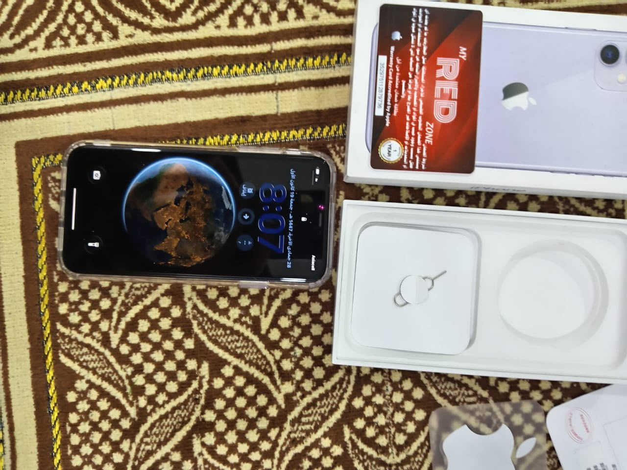 جهاز آيفون 11 على وضع الشركة إني فتحتو من الكارتون مابي مابي اي خدش ماواصل مصلح نهائياً نضافته 100/100 ذاكرة 128 تك سيم 
بطارية 74 للبيع أو مراوس باحدث 
السعر 340 
مكاني موصل ايسر 
الاتصال 
***********
***********
