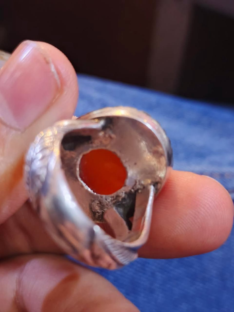 سلام عليكم شباب محابس فضة صياغة يديوية البيع كلهن شلع اكو توصيل جميع محافظات العراق السعر كلهن 280وبيهن مجال الشراي متواجد فيس وتساب ***********
