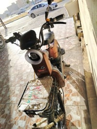 دراجة كهربائية مميزة بحالة جيدة وتعمل بشكل ممتاز. مصممة لتوفير وسيلة ن...