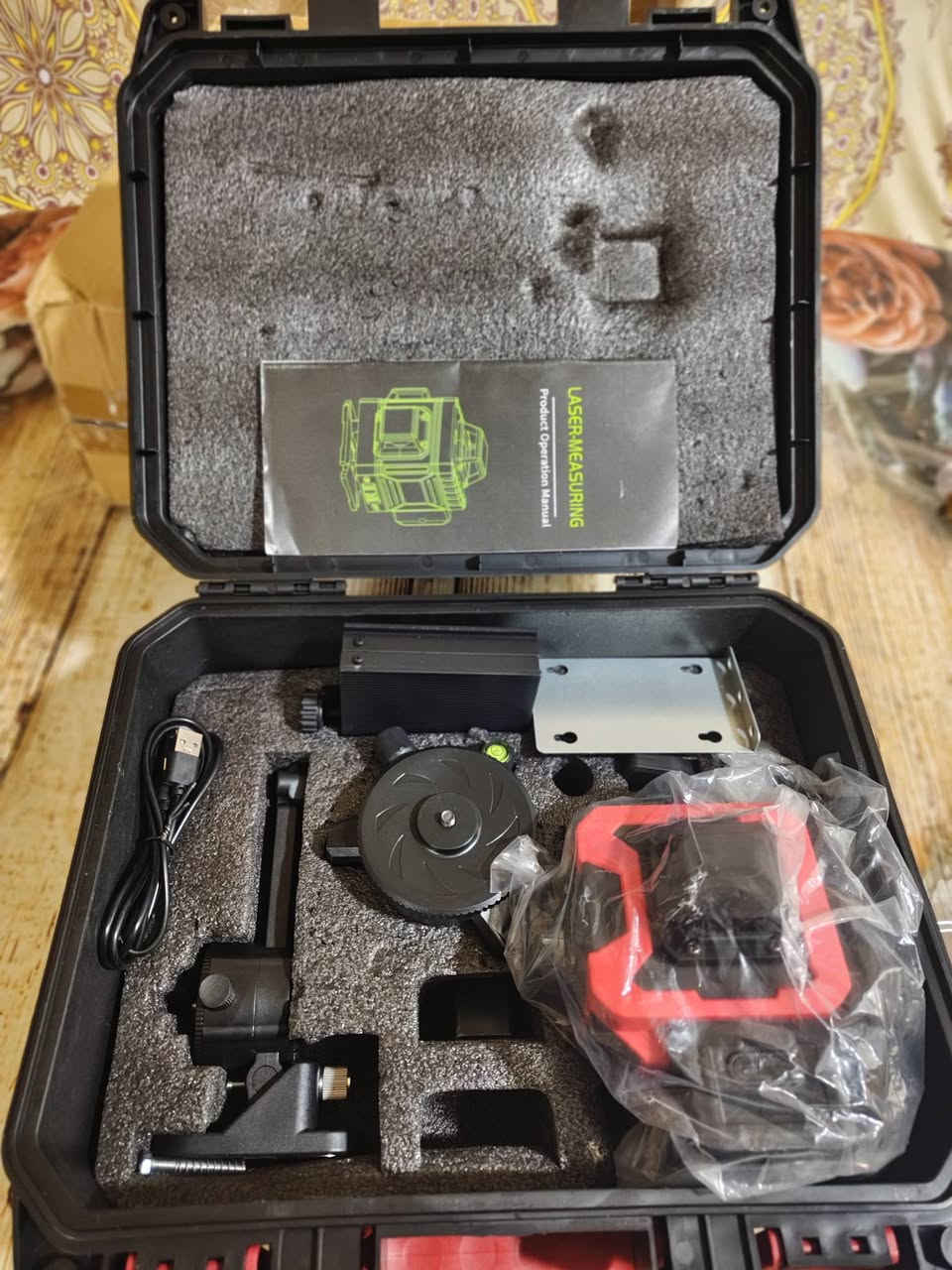 سلام عليكم اخوان الجهاز هو ميزان ليزر (Laser Level)، وهو أداة احترافية تُستخدم بشكل أساسي في أعمال البناء، الديكور، والنجارة.والسقف الثانوي وللسيراميك ✨ مكاني كركوك سعره 85 الف ولاستفسار ادخل خاص


**إذا كنت صاحب هذا الإعلان وتريد حذفه لأي سبب، رجاءا أرسل رسالة إلى الدعم الفني**