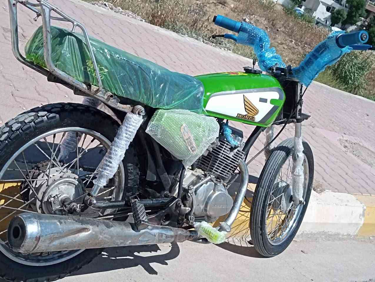 سڵاوی خواتان لێبێێت . ئەم کڕاسەجوانەمان هەیە بۆفرۆشتن زۆر پاکوجوانە هەمووگیانی بەشەرت تەنکو کوشن تازەن هەمووگیانی تازەن بەشەرت زۆر بەقەوتە مەکینەی چرکەی تیانیە نەسەوت نەڕۆن نەدووکەڵ هێچی هچی نیە بەس ماشەللەیەوێت مۆدێلی2024 سعری 350معامەلەیەکی کەم شوێن سلێمانی ژ.م***********
