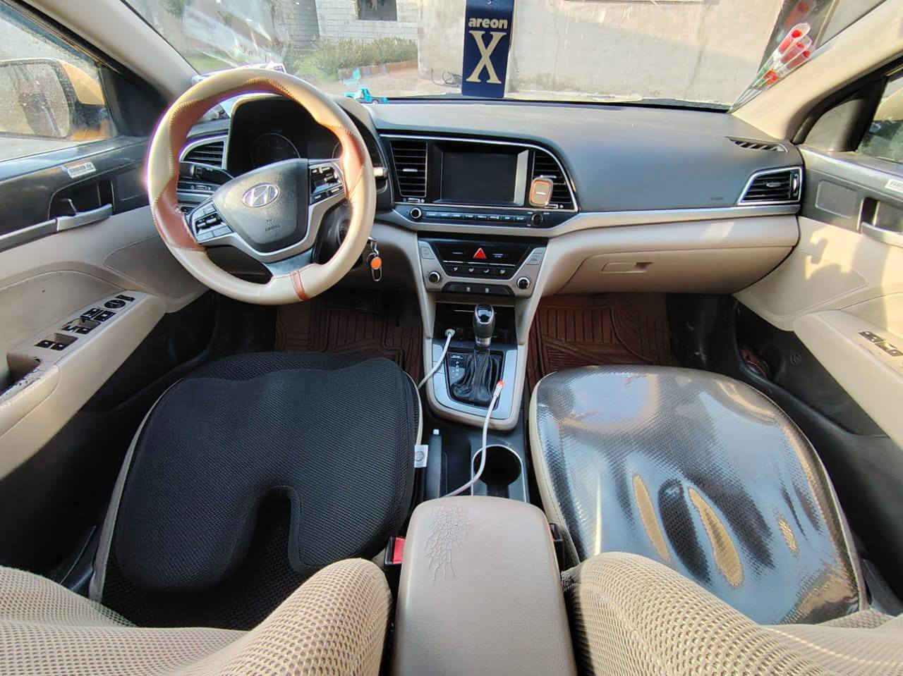 النترا موديل 2017
امريكي الضرر بل سونار مرفق بل منشور
محرك وگير مكفولات 
هيئه وغرامات صفر سنويه جديده 
صاحبها الشرعي بل موصل 
منظومه غاز بيها 
سياره جاهزة ماتصرف عليها ربع 
ترهم مراوس ب النترا صفره أقل منها لان محتاج فلوس 
وترهم بيع السعر 125وبيها مجال 
***********
***********
