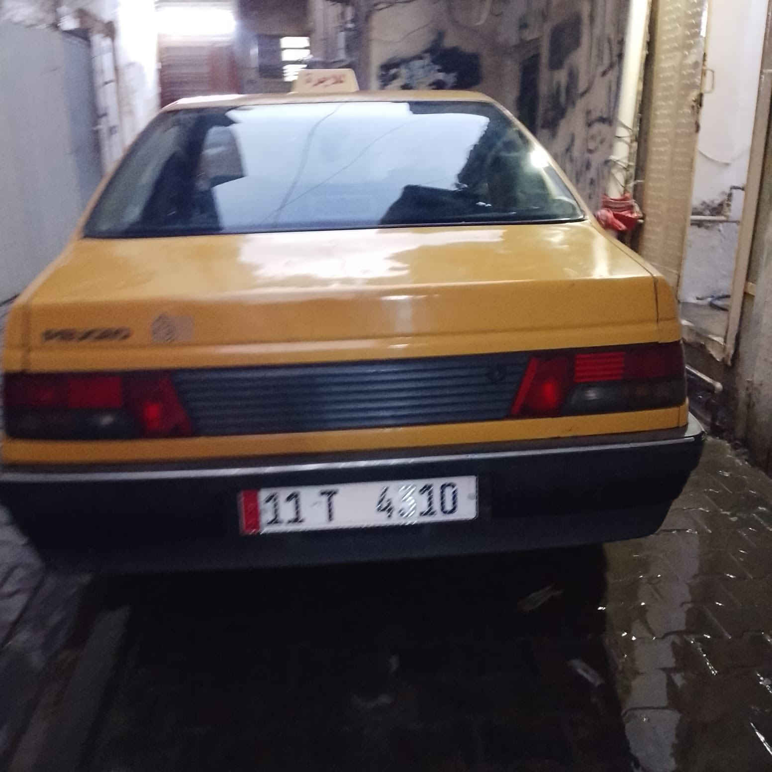 سلام عليكم بيجو روئ موديل 2009مصفره هيئه وغرامات رقم إنكليزي رقم مميز سياره بسمي تحويل ثاني يوم تبريد شغال سياره كلشي مابيها تخم تاير جديد سعر 35وبيها مجال العنوان بغداد قرب شيخ عبد القادر الكيلاني هاتف 📞 ***********
