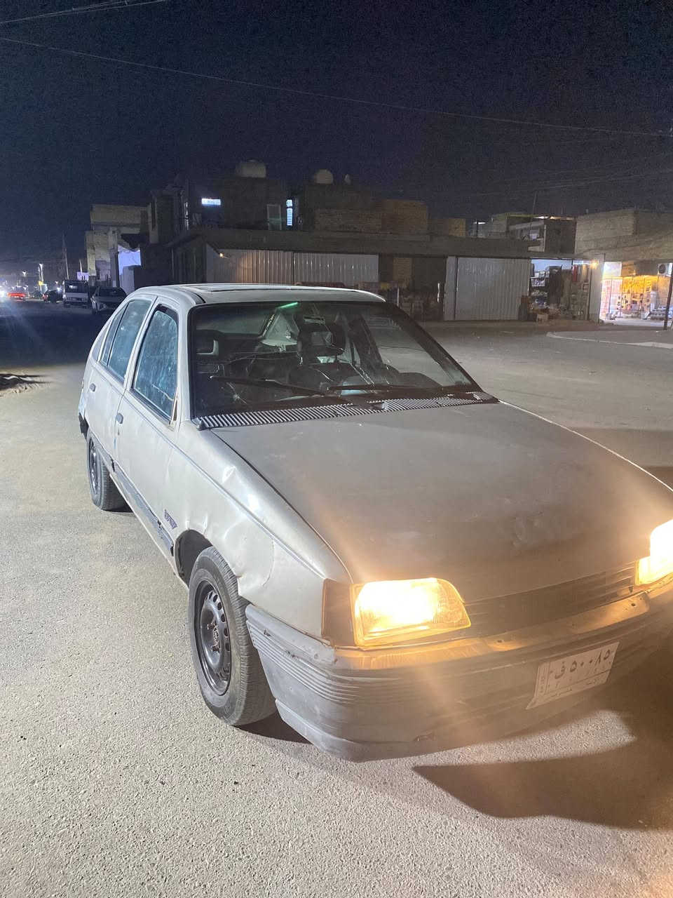 السلام عليكم 
اوبل كاديت موديل1991
كير مكفول حداديه جديده تايرات نظيفه 
السياره حائز ثالث فقط وكاله 
السياره كشناتها وبطاينها بلاديات 
مكينتها بيها خيط تبخير شغاله وتمشي السياره كهربائياتها كلها شغاله 
السعر 11وبيها مجال
بسيط
العنوان بغداد 
الرقم ‏‪***********‬‏
السياره بلاديه وكل حادث مبيها

