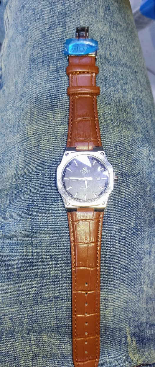 ساعه رجاليه ماركه بهذا الشكل وجمال اعله سعر ابيع


**إذا كنت صاحب هذا الإعلان وتريد حذفه لأي سبب، رجاءا أرسل رسالة إلى الدعم الفني**