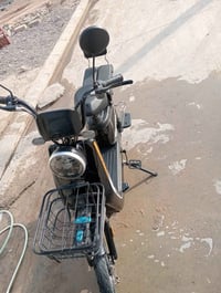 ماطور شحن للبيع 5 بطاريات بيتي موصل جانب الايسر مزارع زيونه مقابيل دائ...