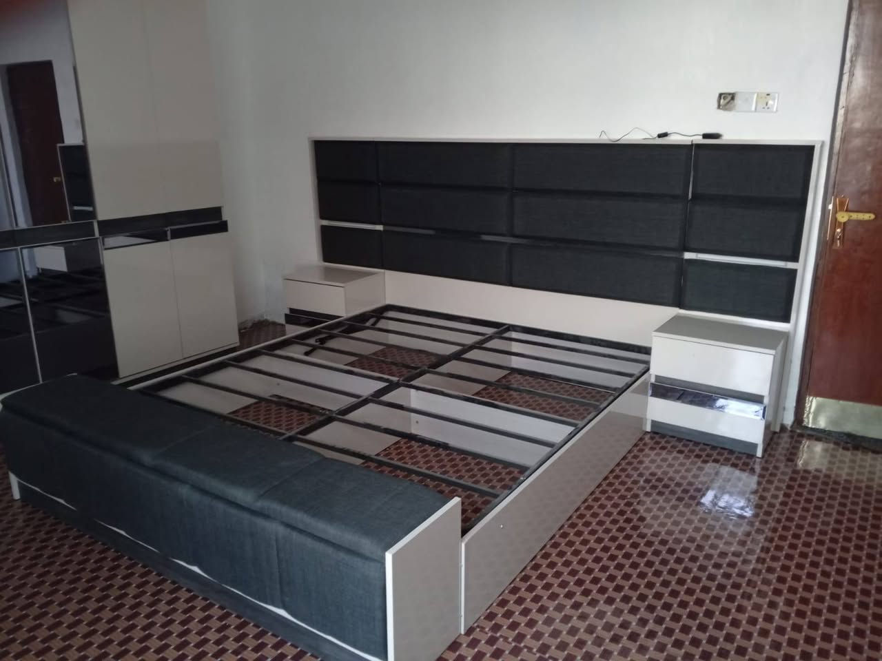 غرفة للبيع بسعر مناسب
مستخدمه أقل من ٦ اشهر .


**إذا كنت صاحب هذا الإعلان وتريد حذفه لأي سبب، رجاءا أرسل رسالة إلى الدعم الفني**