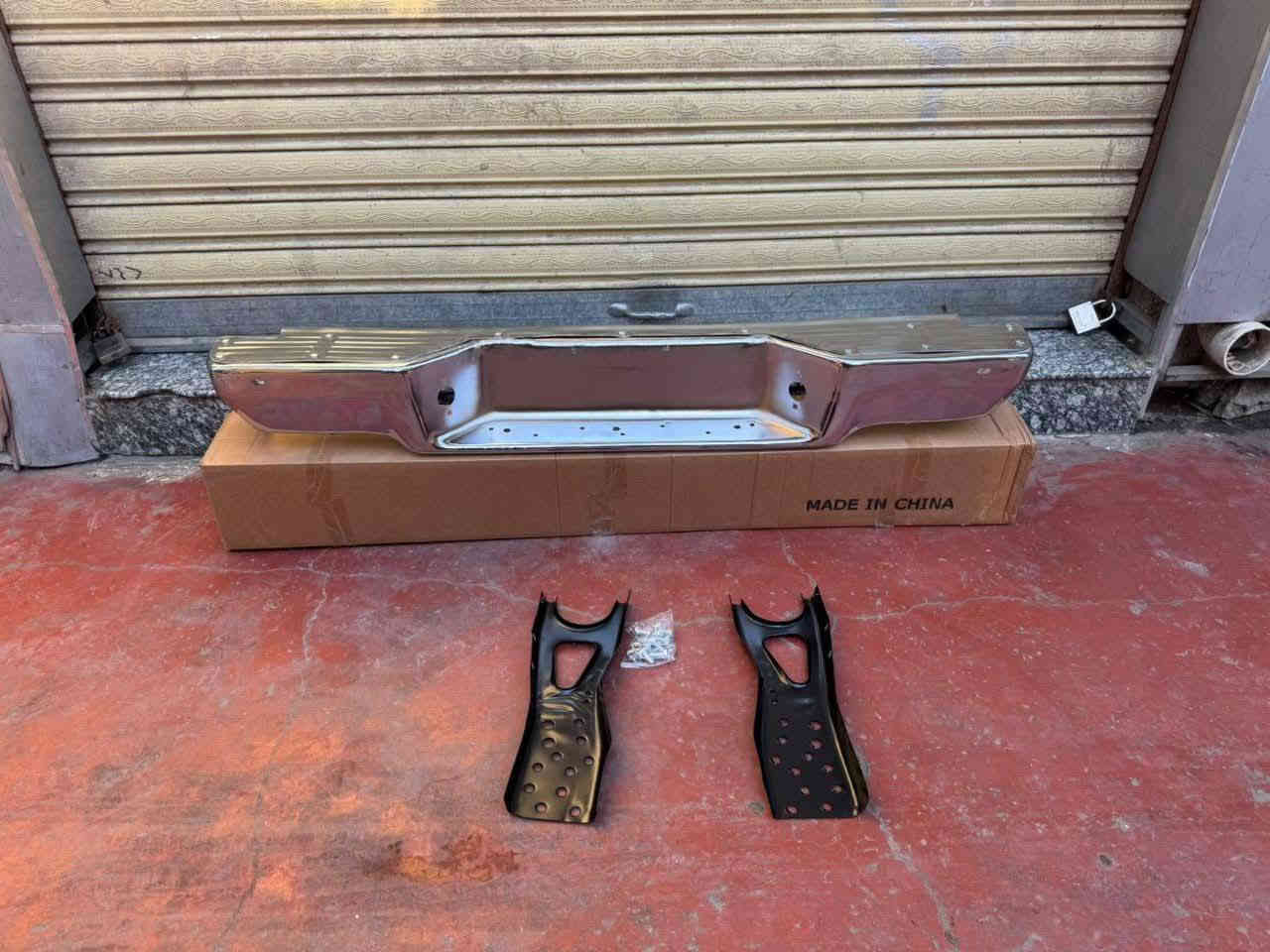 السلام عليكم 
📢تعلن شركة سما بغداد 📢
عن توفر ادوات بيك اب نيسان شبوط 
1️⃣دعاميه امامي 
2️⃣دعاميه خلفيه 
3️⃣لايتات 
4️⃣بك لايت 
5️⃣بنيد 
6️⃣شباك 
7️⃣كابريتر 
8️⃣باور سترين 
9️⃣فان تبريد 
🔟فريز. 
🌐السنك 
 🚚يتوفر توصيل للجميع المحافظات 🚚
‏للحجز والاستفسار مراسله الصفحه
☎️ او الاتصال ***********
