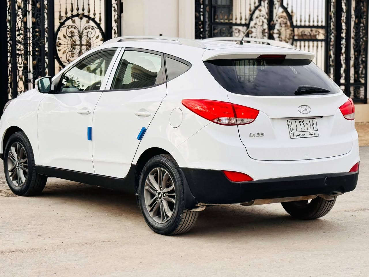 🚗 هيونداي توسان 2014 خليجي
🔹 محرك 2000 سي سي
🔹 3 قطع صبغ بدون دواخل
🔹 مكينة ممتازة وأداء قوي
🔹 هزّة جديدة
🔹 السيارة جاهزة وما تحتاج أي صرف
📍 رقم واسط – مشروع وطني
📍 الموقع: الصويرة / بسماية
💰 السعر: 133 قابل للتفاوض البسيط
📞 للاستفسار: ***********
