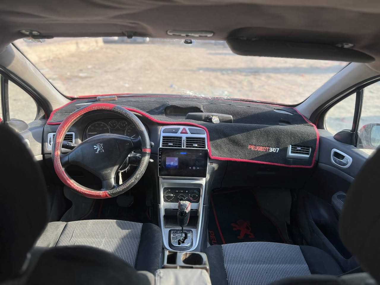 بيجو 307 موديل 2006 السيارة كير ومحرك جديدات السيارة بأسمي تحويل ثاني يوم السيارة اوتو بيها شوية تكحيل والجامة مفطرة المكان بغداد المدينة السعر 55 ورقة الاتصال ***********
