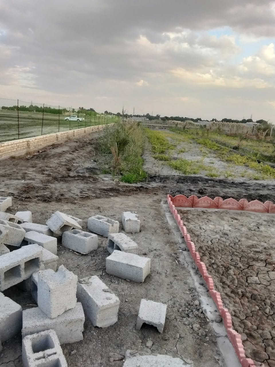 السلام عليكم دونم للبيع بلحولي مال الجامعه زراعي الواجه ١٠٠نزال ٢٥يعني يرهم تفصال قطع الشارع ٢٠متر الدونم كله وجه مسيج رباط وبي ارسي اوبيه نخل السعر ٥٠مليون اوقابل لتفاوض ***********
