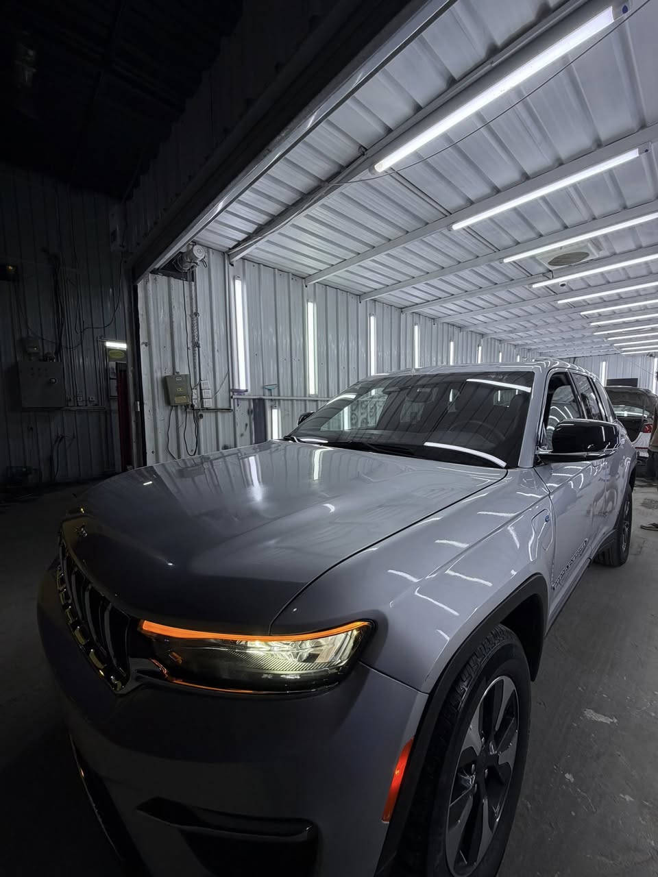 ياالله

السلام عليكم جيب كراند شيروكي 4XE 2024 وارد امريكي

Jeep Grand Cherokee 4Xe 2024 2.0L

         حجم المكينه : 2000  تيربو + هايبرد + بلك ان 

المسافة المقطوعة :27 الف ميل  

الضرر: جاملغ وربع بنيد صبغ

          حالة الايرباك : ستيرن ودشبول

#مواصفاتها

1.شاشه 

2.بصمه

3. تشغيل عن بعد

4.دمام خلفي

5.كشنات جلد

6.كشنات  ميموري

7.كشنات كهرباء

8.صندوك كهرباء

9.حساسات خلفيه

10. قطع تبريد 

11.اشاير بالمري

12.رادار امامي

13.رادارات 360

14.خمس وضعيات قياده

15. بنوراما فتحتين

16. كير ماوس

17. نظام منحدرات

18. هيترات بالكشنات 

19.ويل كب كروم

20.لايتات لد

21.بكلايت لد

22.كشافات

23.بصمة ابواب

جكات هايدورليك

بدون دواخل 

(بدوون شواصي

فول مواصفات 1/1 جاهزه مرقم بغداد تحويل ثاني يوم

للتواصل: ***********

صور الحادث ناشره بل صور
الصبغ ربع البنيد وجاملغ وبارد بسيط بل باب
