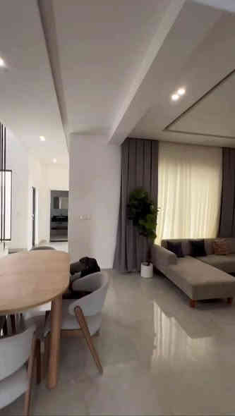 ⬇️مجمع ——— عماد سكر كربلاء —— للبيع ⬇️

البلال #وسيطك_لاختيار_الافضل
     
دار للبيع في مجمع عماد سكر كربلاء  السكني 
⬇️تفاصيل الدار 
🟡 المساحة 160 م2 - طابقين 
🟡 بلوك27  - مقابل الحديقه والمدارس 
🟡سعر الدار من الشركة 200 مليون    
      🟡 واصل للشركة 150 مليون 
🟡متبقي 50 مليون اما بعد سنه تدفع او عل مصرف 

⭕️ملاحظة السعر مفاجئة 💯

🔻🫵للاستفسار الاتصال على الرقم التالي او مراجعة مكتبنا 
*********** - *********** - اتصال او واتساب 
🔥الفرع الاول : النجف - حي الحنانة - شارع مسجد الحنانة - قرب قرطاسية الجامعة - خلف مجموعة شركات العبدلله
🔥الفرع الثاني : النجف - شارع المجمعات - ركن مجمع الاميرات الاول
