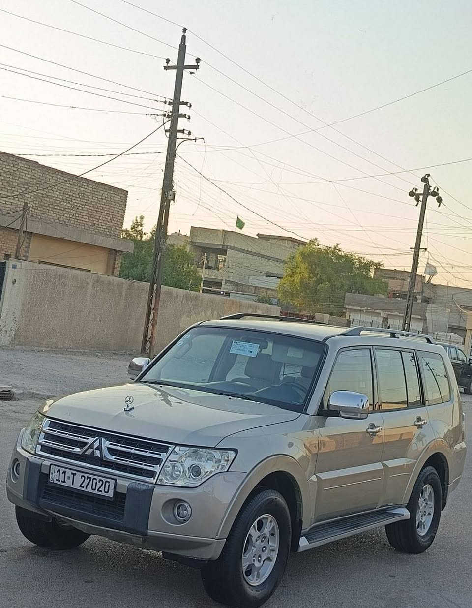 ‏سلام عليكم ، باجيرو موديل 2009 خليجي لون ذهبي سياره مكفوله كفاله عامه مكينه كير مكفولات مكينه 6سلندر 3000 المرغوب سبعة راكب ثلاث قطع تبريد مركزي  ثلج السياره جاهزه فور ويل 4X4 أشاير بل مري نيكل يدات نيكل شاشا ايباد كامره خلفيه حساسات خلفيه صدر امامي خلفي جديد طخم تأير شاده جديد ،رقم بغداد دولي هزه جديده بسمي .تحويل مباشر .السعر 121وبيها مجال بسيط الإتصال.***********مكان  بغداد

