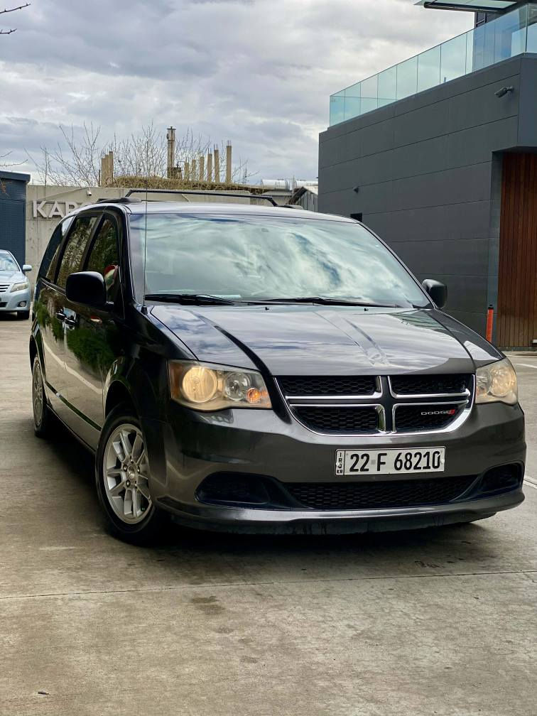 Dodge caravan ٢٠١٦کلین تایتل
دودج كيرفان ٢٠١٨ كلين تايتل
المكينة 3.6L V6
٨١ ألف مشيت
رقم اربیل ب اسمی
تحويل وغرامة على شرط
السيارة كلين تايتل كانت باسم إبراهيم خليل
ماكو أي بوياخ، ماكو أي سارد، ماكو أي شوخت
الدوام على شرط
3 ركائز كوشن
أبواب وصندوق كهرباء
تحكمات على الدركسون
تحديد سرعة
جنوط كروم 17
4 كفرات جديدة بالأسفل
كير والمكينة على شرط
ماكو أي مشكلة بالسيارة
أرقام صاحب السيارة:
( *********** ) اسیا
( *********** ) کورک السليمانية, العراق
