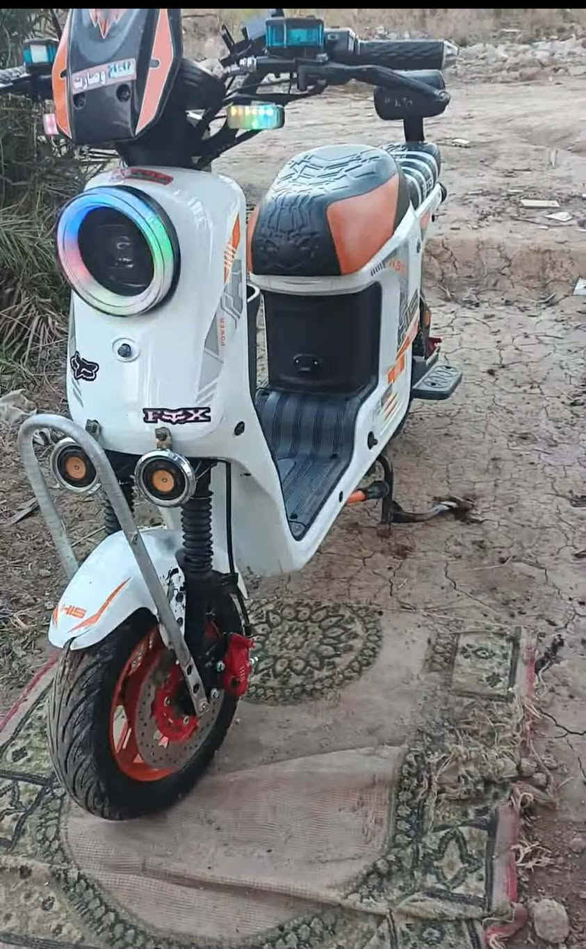 السلام وعليكم دراجه شحن  H900نضيفى الى درجه بس محتاج وراح ابيع ب375 العنوان ديالى بعقوبه  ***********
