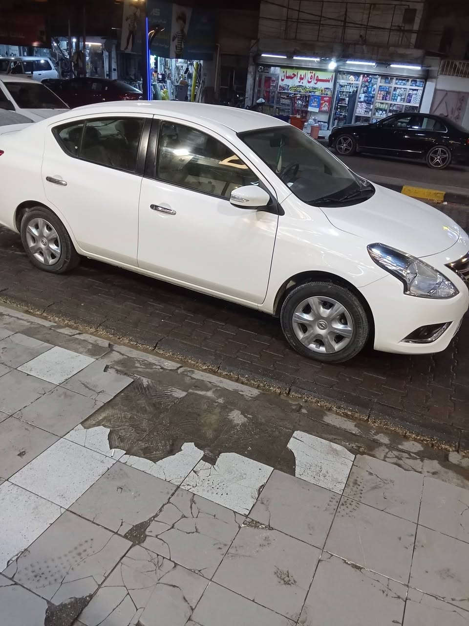 موديل 25 ماشي 14 السعر 125 السياره مكفول مكانها بالنجف ***********
