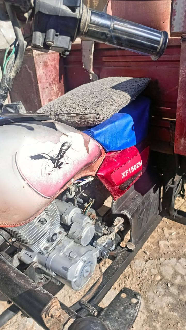 السلام عليكم ستوته للبيع 2014 مكفول كفاله عامه من أوراق من شاصي كله تعمير جديد معرض مالك المكان طويريج
***********//***********
