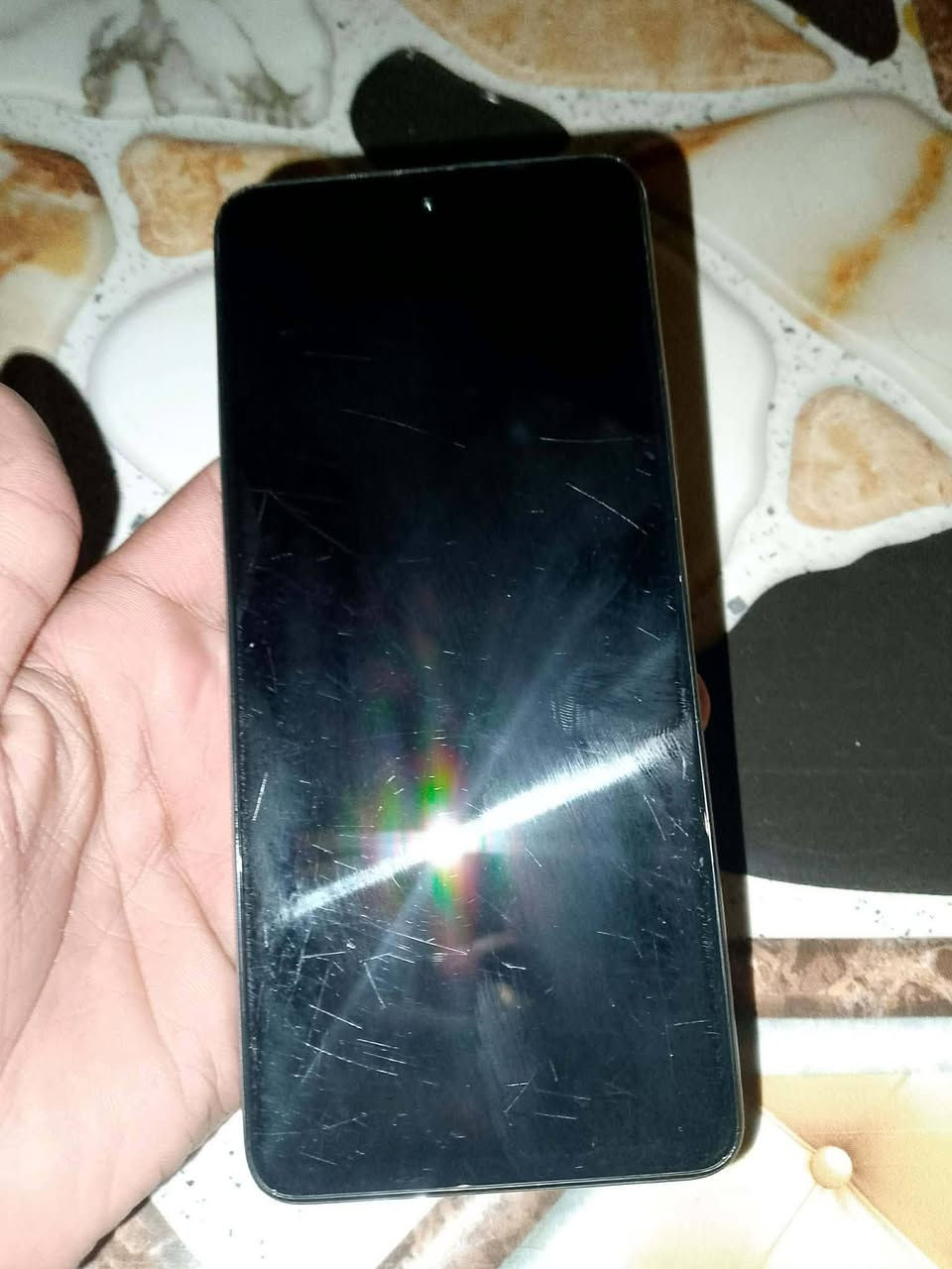 السلام عليكم جهاز للبيع
الجهاز نظيف وعلي ما مفتوح بيه اي شيء 
سعره 130 وهذا رقمي***********
