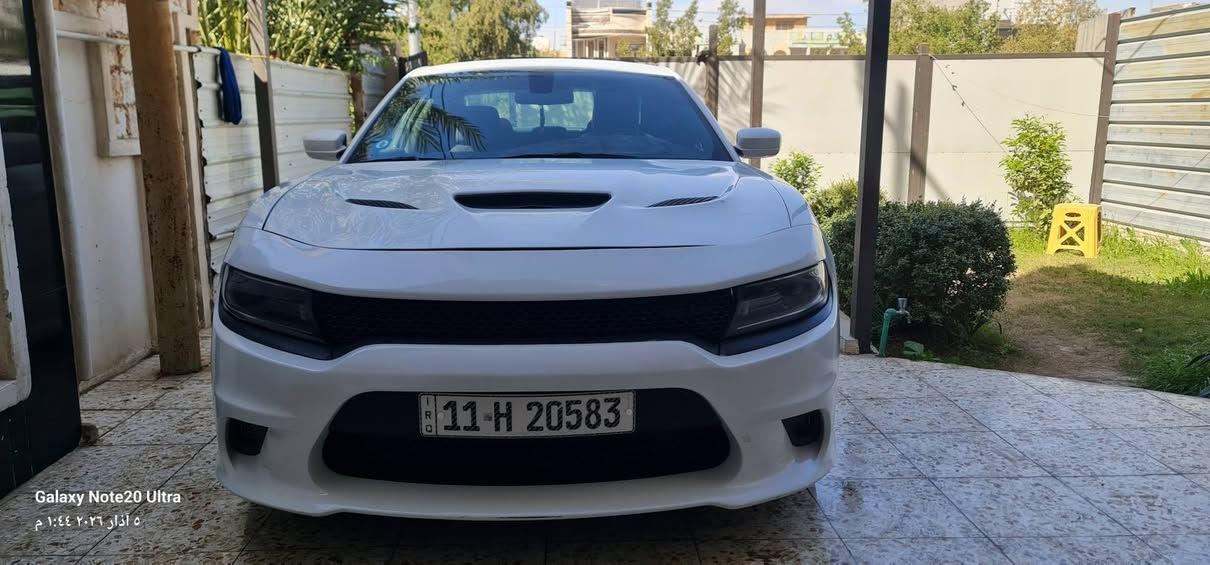 السلام عليكم
تجارجر للبيع موديل 2016 وارد امريكي 
السياره ضربته جاملغ وشويه من البنيد 
مبدلات بدلنه الجاملغ وحذنه البنيد 
سياره جديده بمعنه الكلمه كير محرك تبريد تخم تاير رقم بغداد بسمي انكليزي سنويه بسمي 
مكاني بغداد حي الجهاد 
***********
السعر 175 وبيه مجال بسيط
