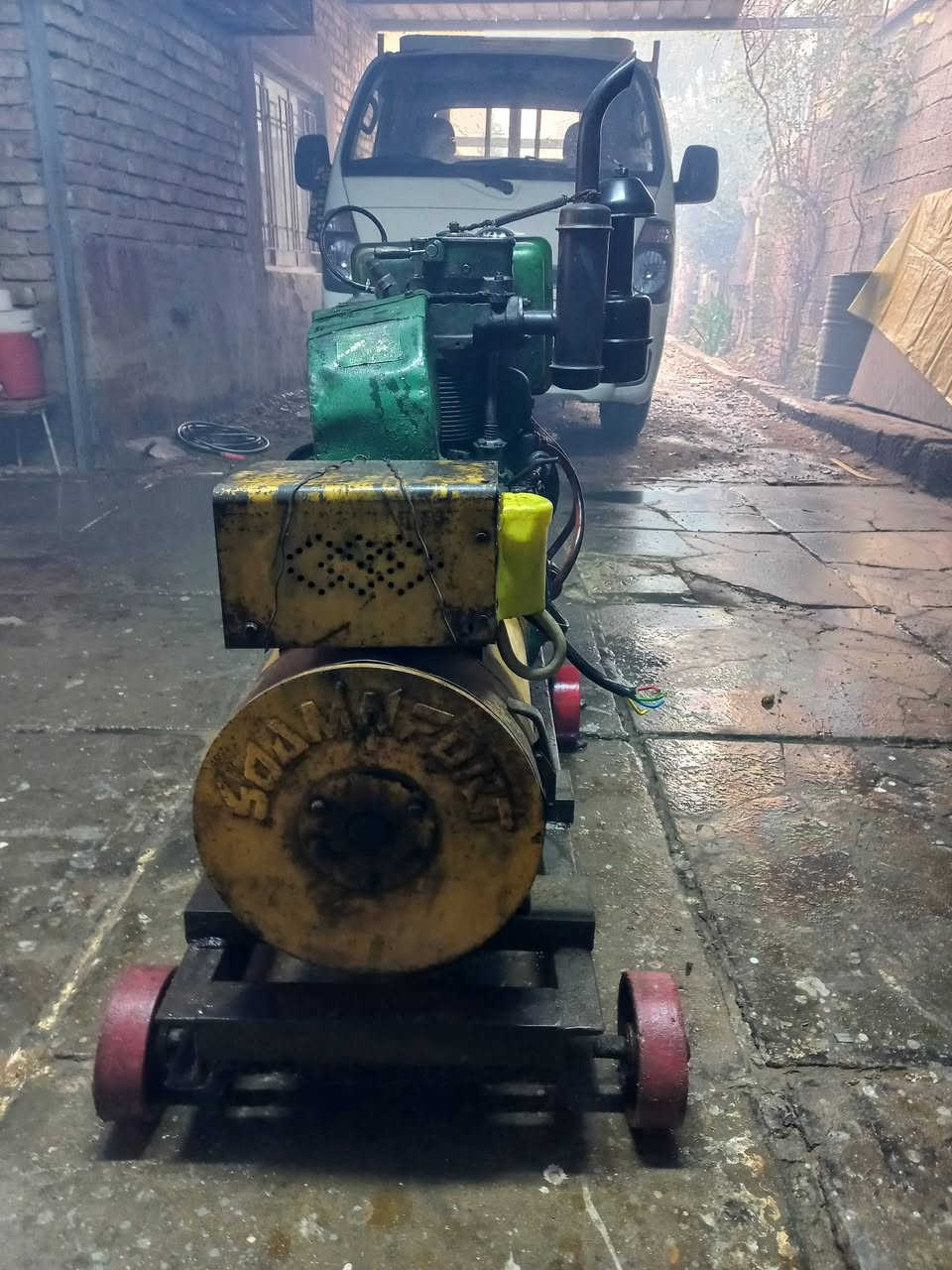 السلام عليكم
مولد دنبر للبيع 3 فيز  7.5  كيفي العنوان بغداد المعامل 
السعر 400 الف  ***********
