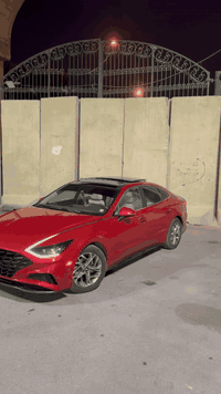 سوناتا 2020 سياره فول موصفات باقيلها ثلاث اشهر صير حره السيارة  موصفات...