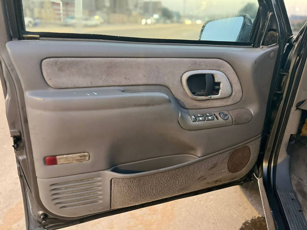 السلام عليكم
شوفرليت بهبهان فحل 8 برغي مديل 1995 مكفوله من الضربه ولكص محرك 350 كير 400 واكس شرط كارتون جدد حداده أمامي وخلفي نافضها نفض ترايك بغداد دواخل كلش جدد كهربايات عامه شغاله تخم تاير جدد سياره جاهزه رقم قادسيه مشروع وطني العنوان البصره السعر 37 الهاتف *********** الشراي يتصل
