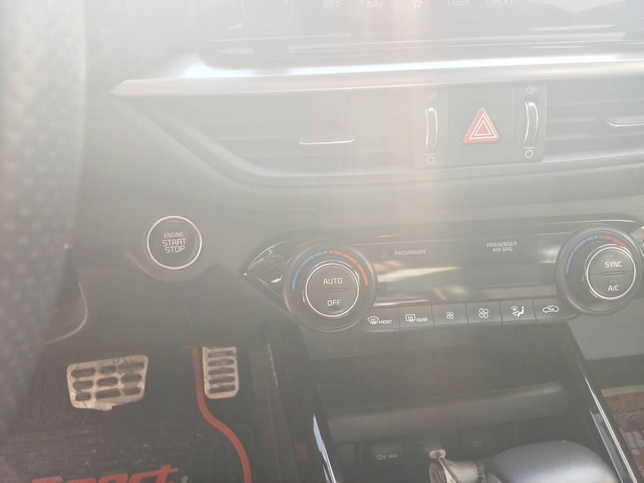 فورتي موديل ٢٤فول الفول عدى الفتحه مابيها ماشيى ١٨الف رقم نينوى ضرهاجامغلق يمين معه قاعده الدبل معه البوندكولواصلي صبغ شركه حتى القاعدالبل اصلي صبغ شركه رقم الهاتف ***********٠التفاصيل في اخرصوره من المنشور
