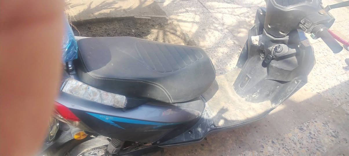 السلام عليكم ورحمة الله وبركاته دراجه شحن للبيع استعمال قليل جديد كلش ٦ بطاريات السعر ٦٥٠ رقم ***********
