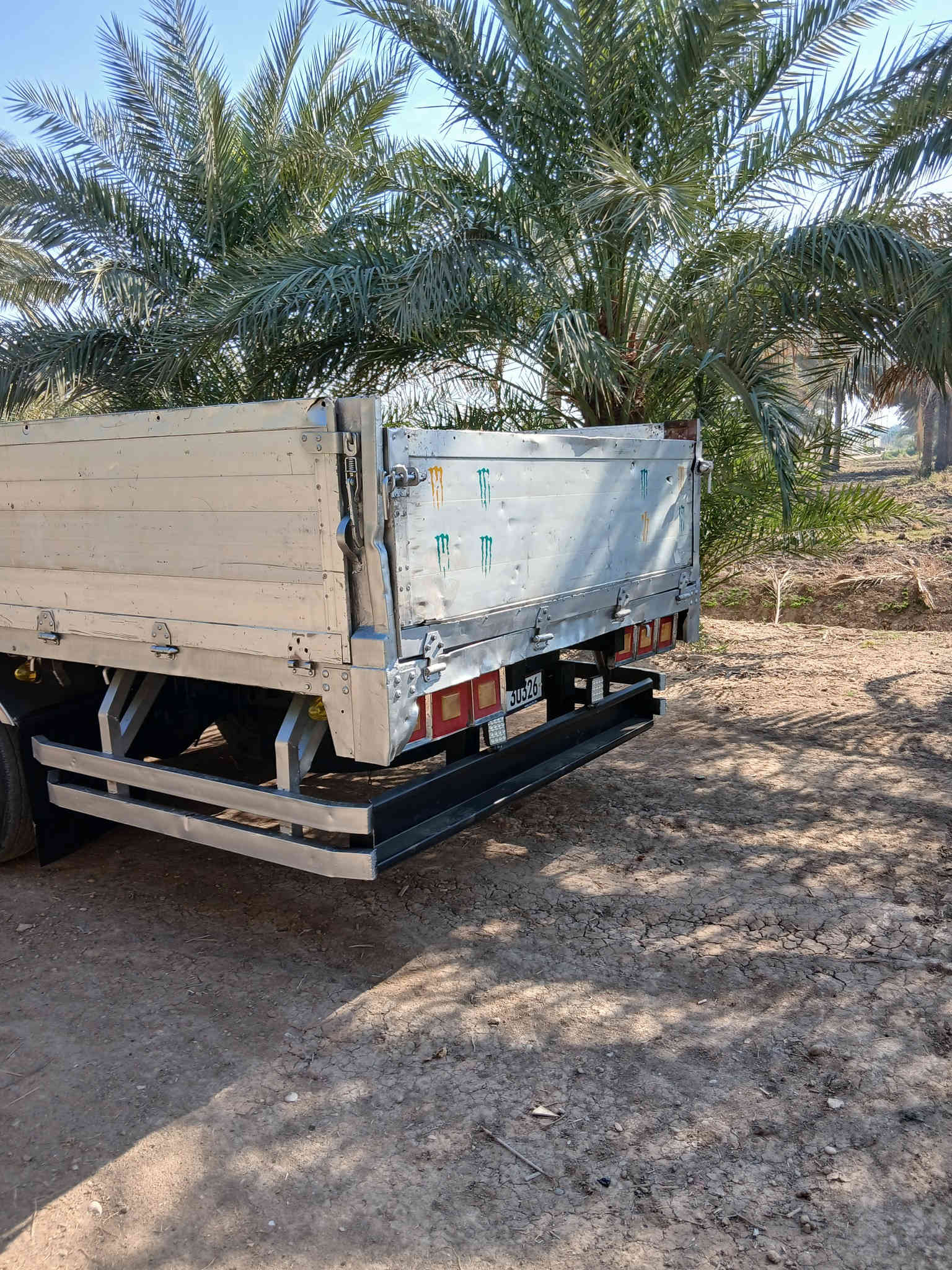 سلام عليكم هينو لبيع طيره سته وربع بلادي مكينه 70عادي لا صرف ولا تبخير سياره جاهزه كبل لعمل رقم ***********
