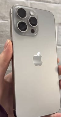 iPhone 15 pro max الذاكره: 256  البطاريه: 87  الملحقات: كارتون+ شاحن  ...